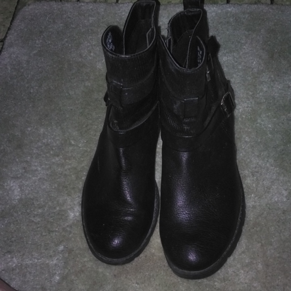 Pair of women's black boots